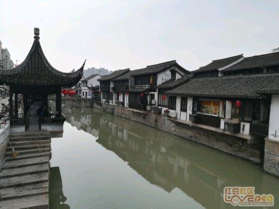请问：我在手机店买了一个MGlm1手机被套了，网上卖868元，却做了分期2899元，可以挽回损失吗