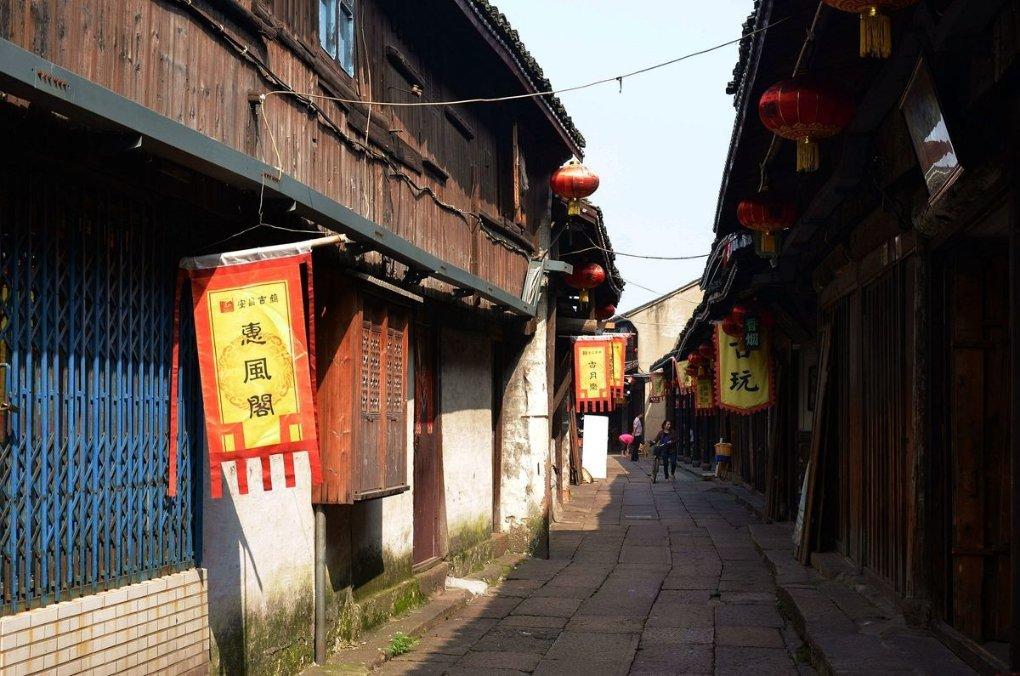 逃出上锁的现代房间2