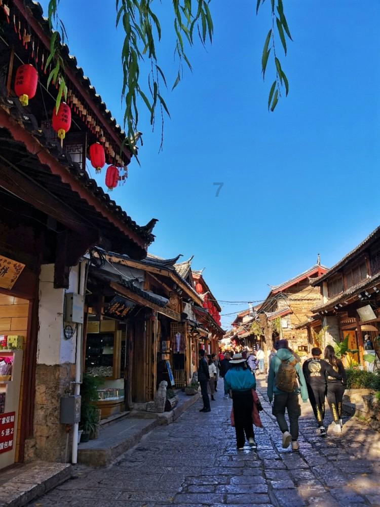 春节的历史起源和传说是什么？